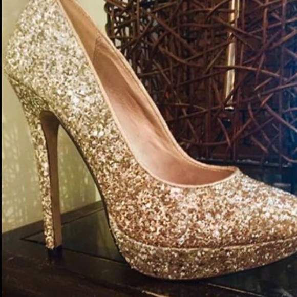 Sparkly Heels Size 7 - Picture 2 of 3